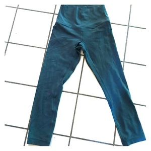 Lululemon Align Crops